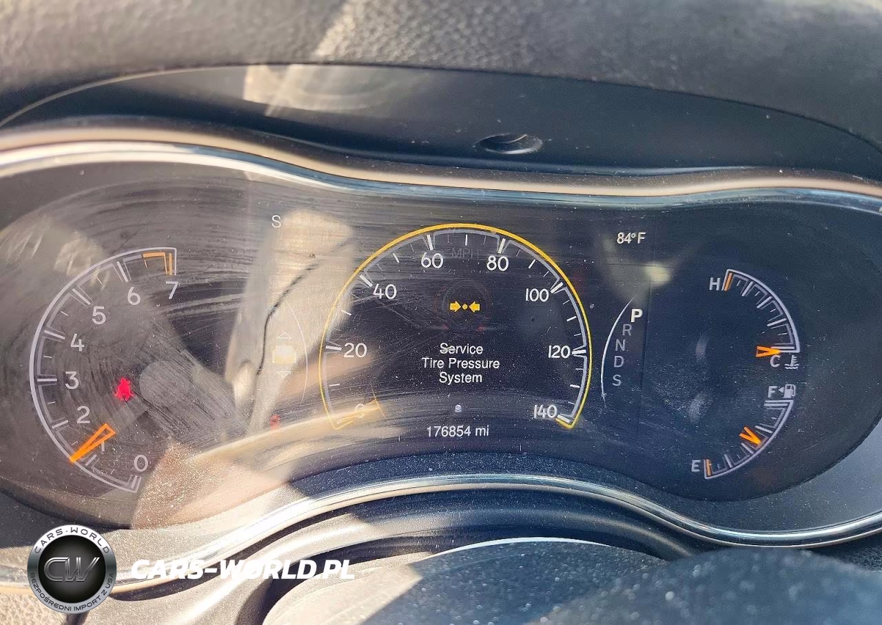 2014 Jeep Grand Cherokee Limited VIN:1C4RJEBG7EC240065 - 9