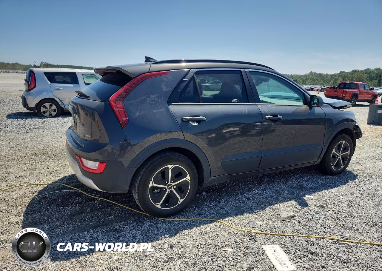 2023 Kia Niro Lx VIN:KNDCP3LE6P5095579 - 3