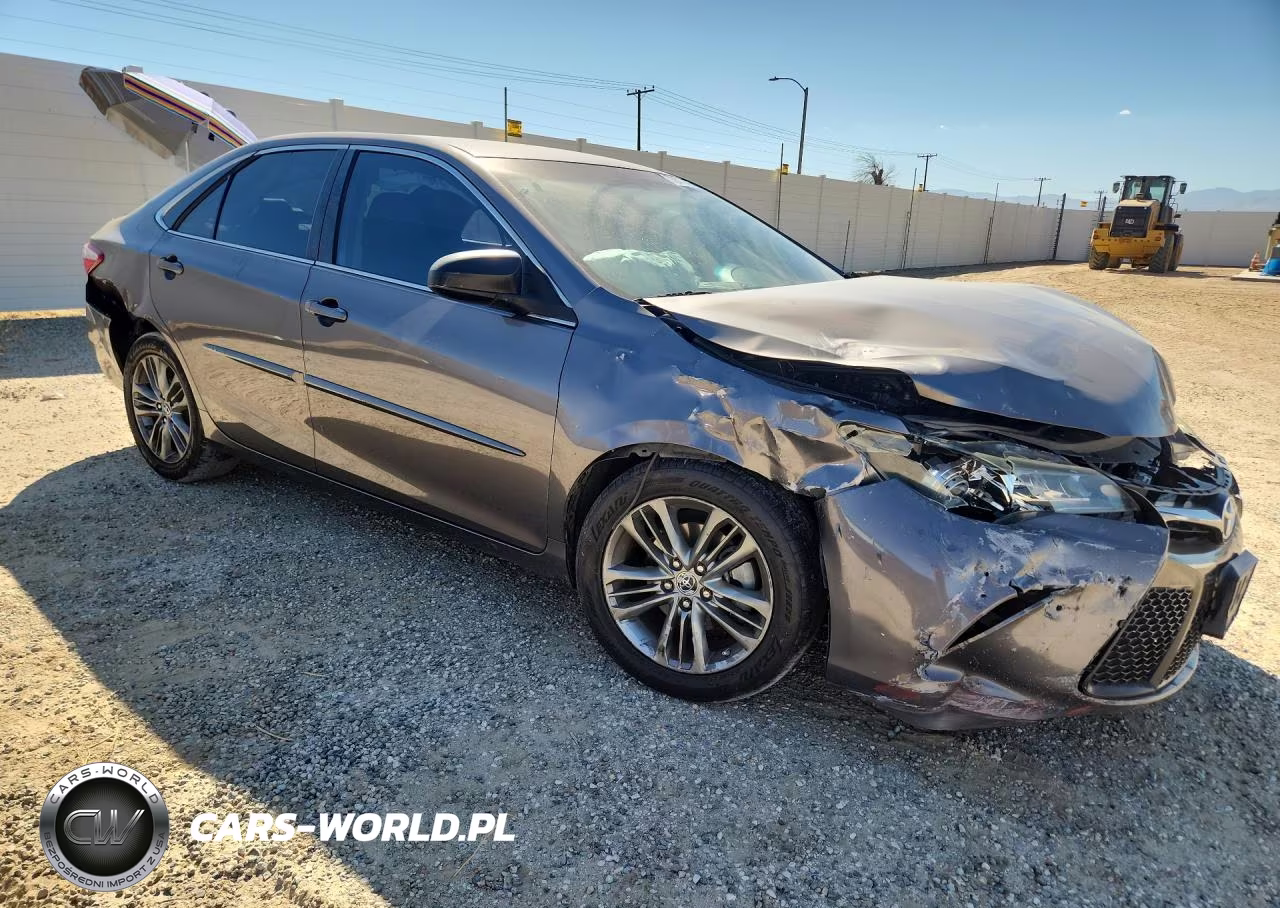 2016 Toyota Camry Se VIN:4T1BF1FK8GU184723 - 4