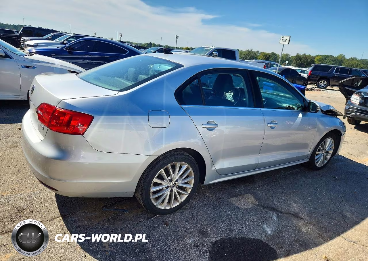 2013 Volkswagen Jetta Tdi VIN:3VWLL7AJ2DM247332 - 3