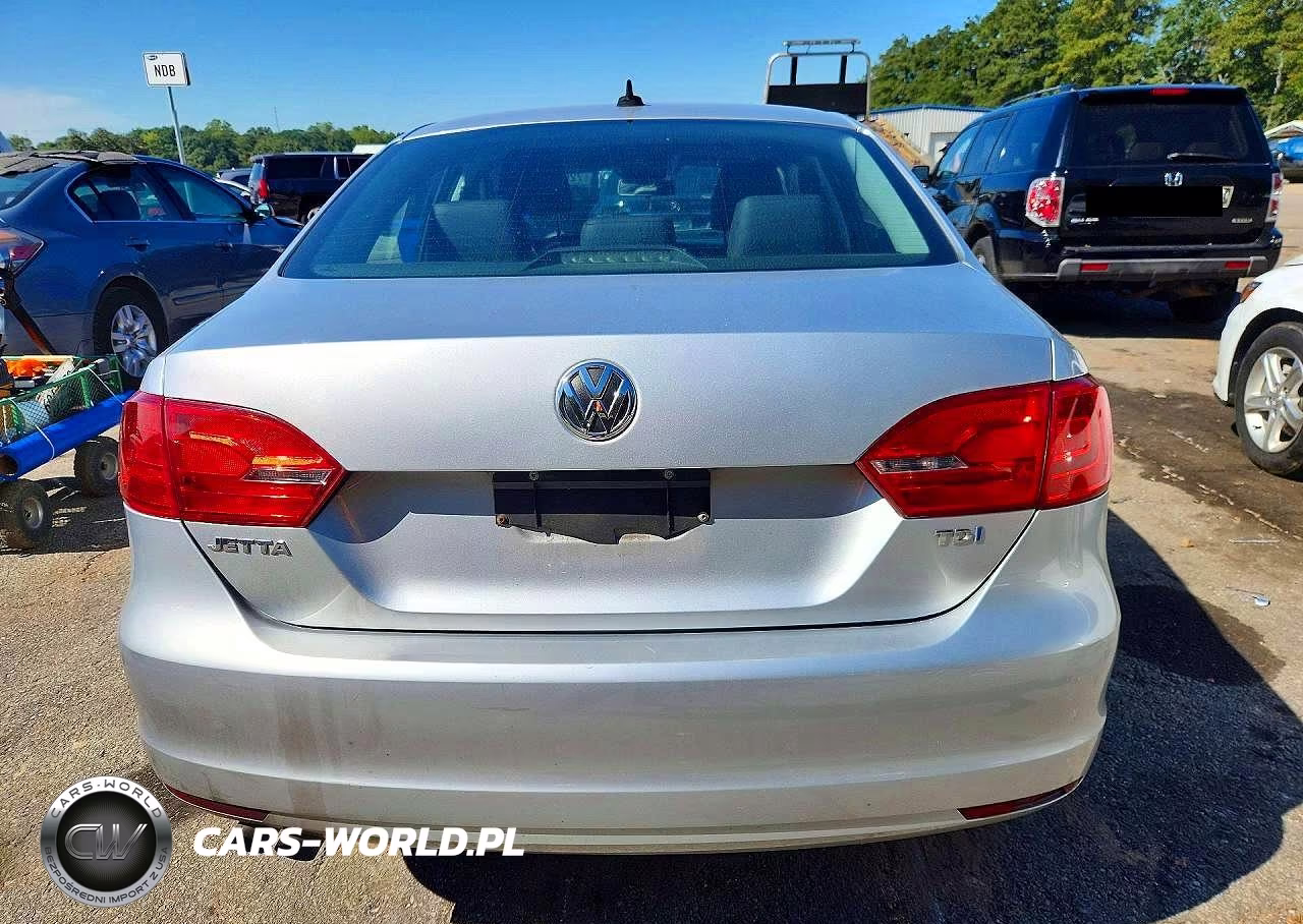 2013 Volkswagen Jetta Tdi VIN:3VWLL7AJ2DM247332 - 6