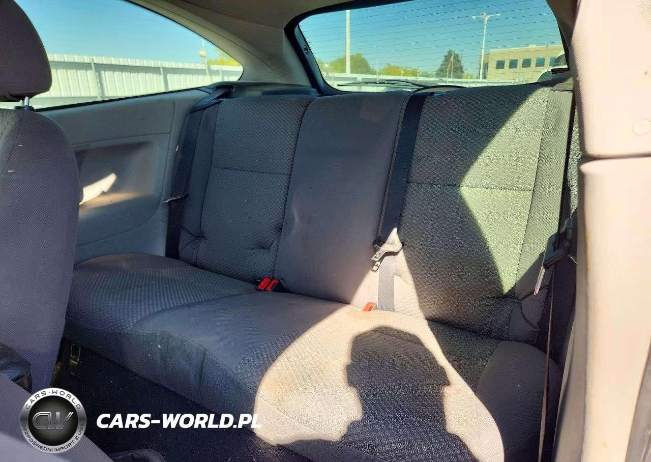 2007 Ford Focus Zx3 VIN:1FAFP31N37W238388 - 10