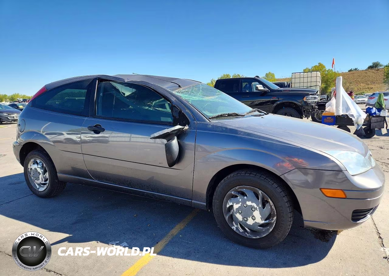 2007 Ford Focus Zx3 VIN:1FAFP31N37W238388 - 4
