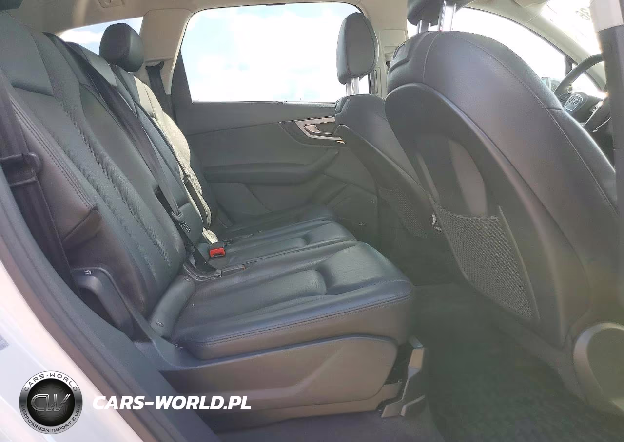 2019 Audi Q7 Premium Plus VIN:WA1LHAF73KD031958 - 11