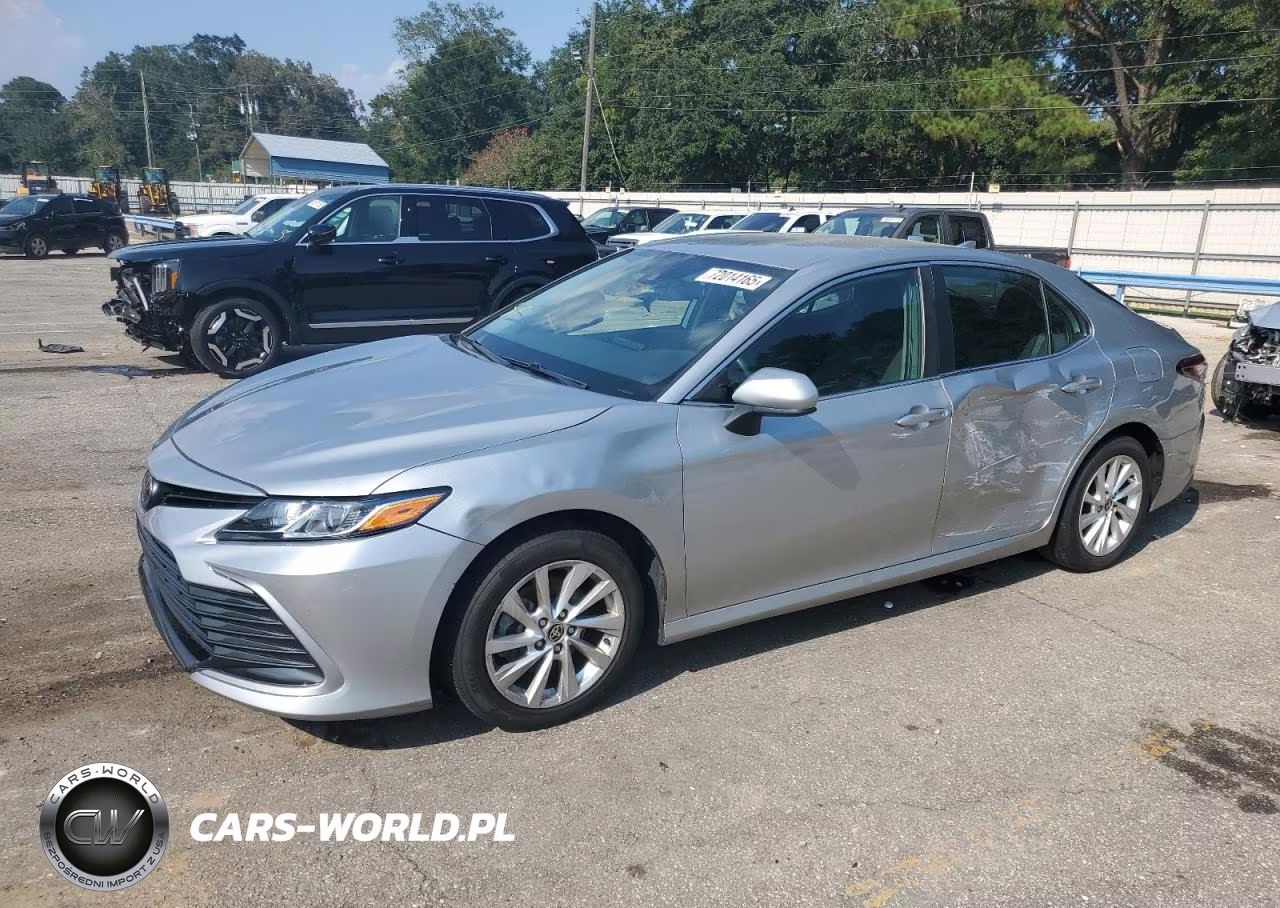 2021 Toyota Camry Le