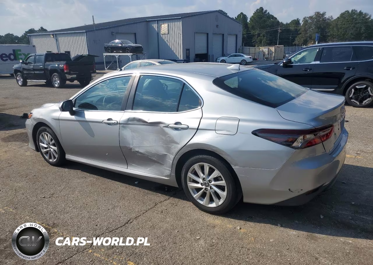 2021 Toyota Camry Le VIN:4T1C11BK0MU028440 - 2