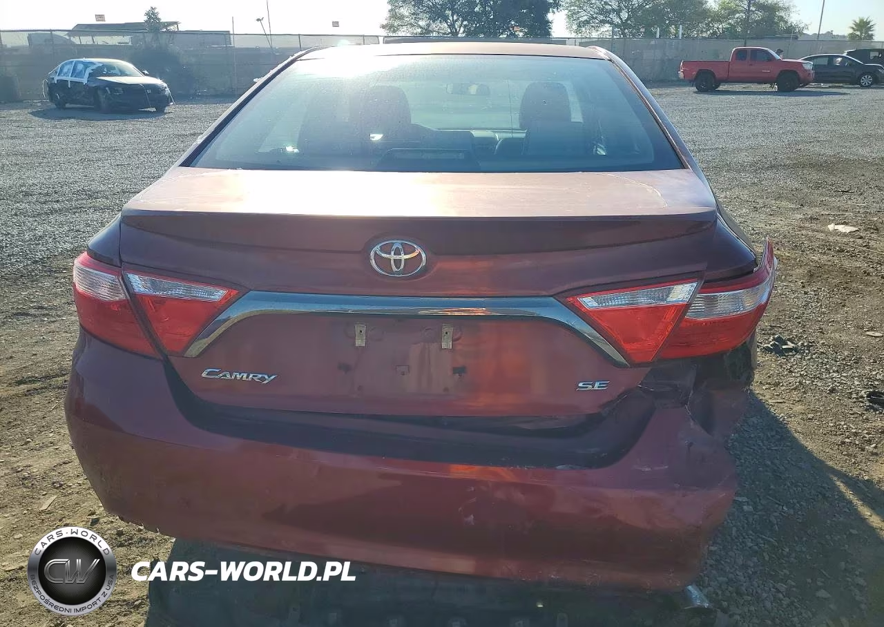 2015 Toyota Camry Se VIN:4T1BF1FK2FU923132 - 6