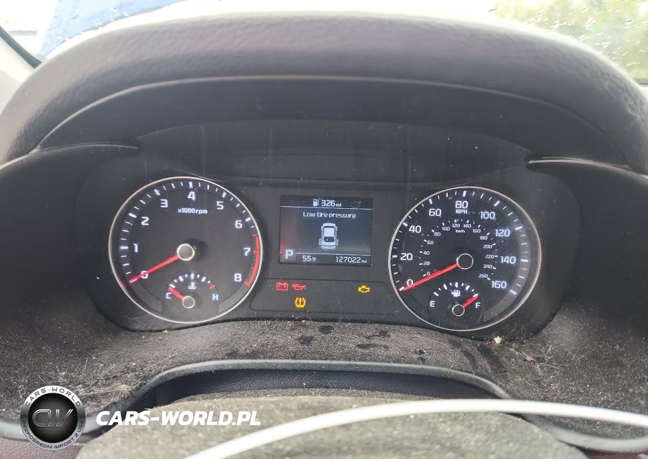 2019 Kia Forte Lxs VIN:3KPF24AD1KE120266 - 9