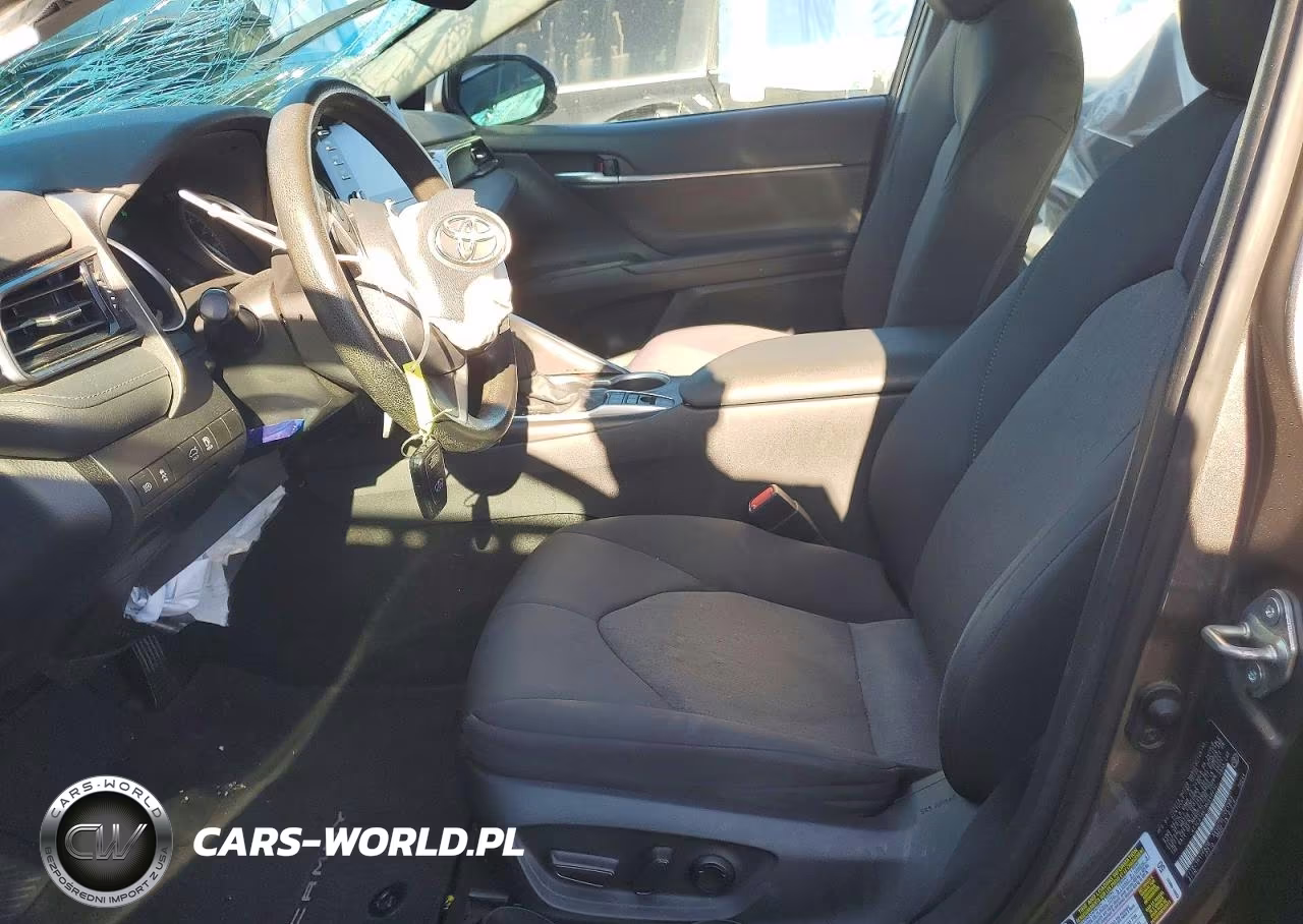 2021 Toyota Camry Le VIN:4T1C31AK7MU549232 - 7