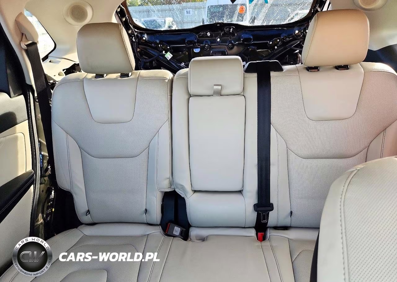 2019 Ford Edge Titanium VIN:2FMPK4K95KBB33720 - 10