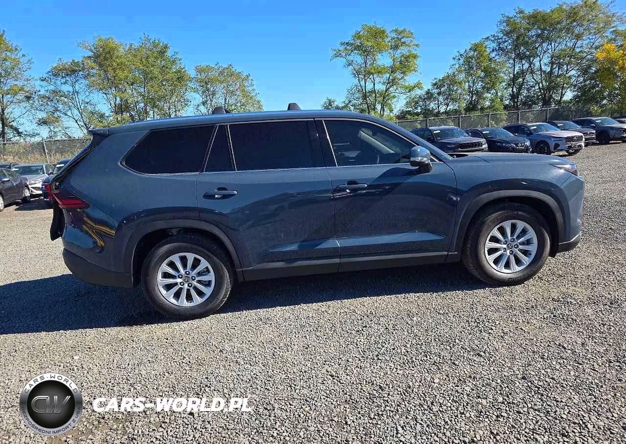 2026 Toyota Grand Highlander Xle VIN:5TDAAAB56TS136876 - 14