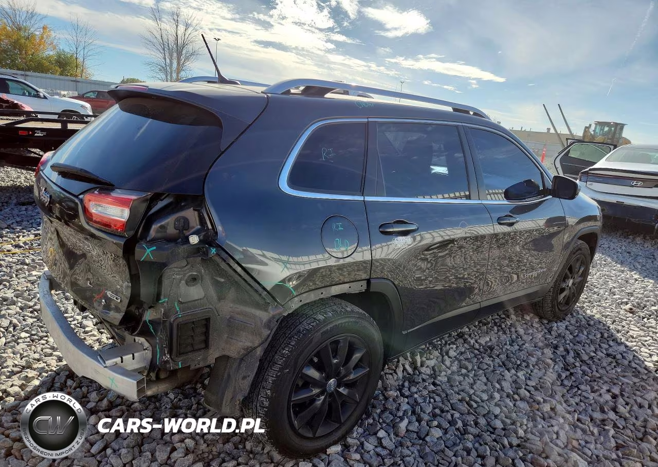 2015 Jeep Cherokee Limited VIN:1C4PJMDS1FW790199 - 3