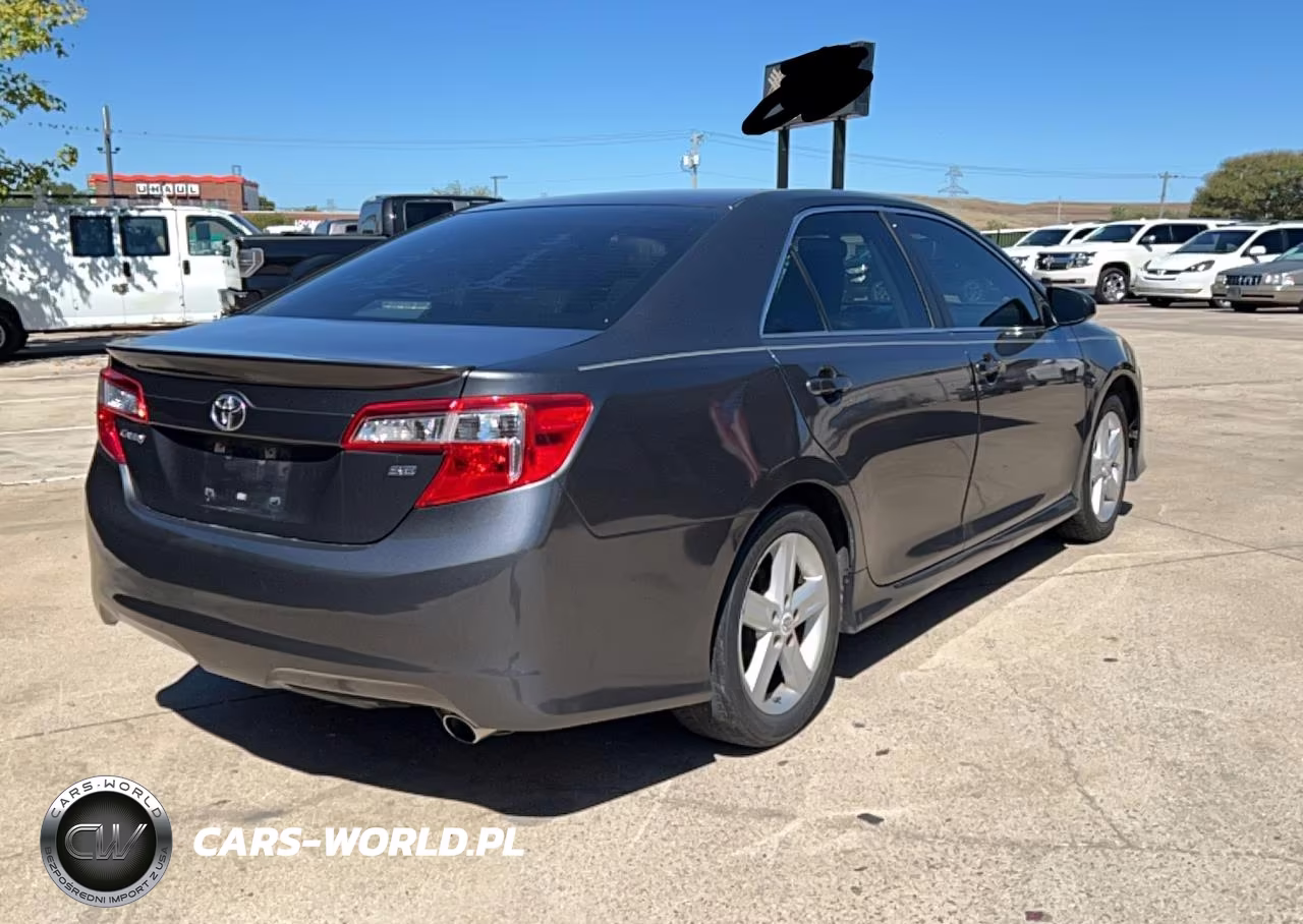 2013 Toyota Camry Se VIN:4T1BF1FK2DU213418 - 4