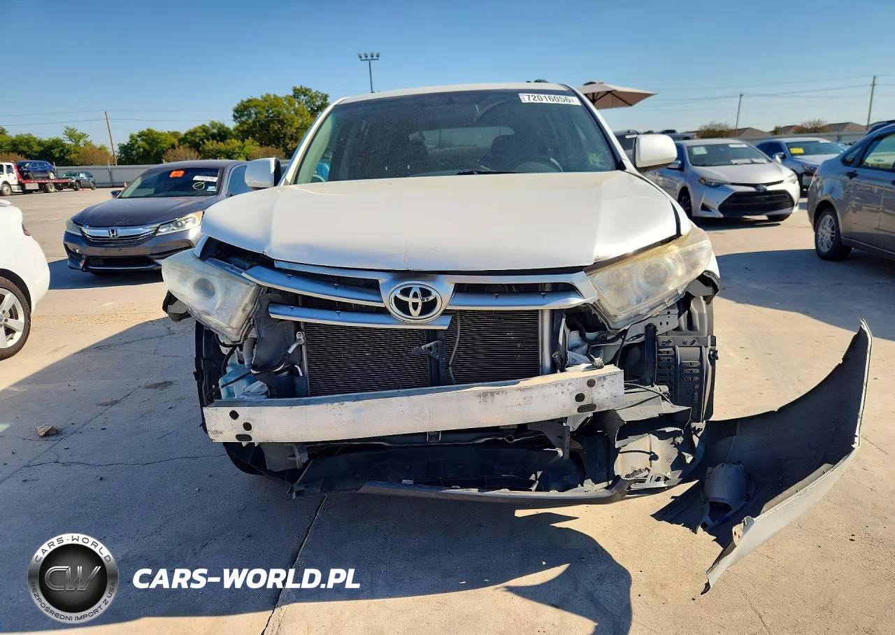 2013 Toyota Highlander Se VIN:5TDZK3EH8DS117667 - 5