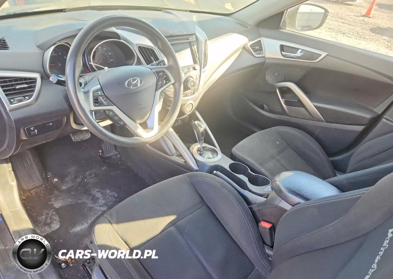 2016 Hyundai Veloster Base VIN:KMHTC6ADXGU265743 - 8