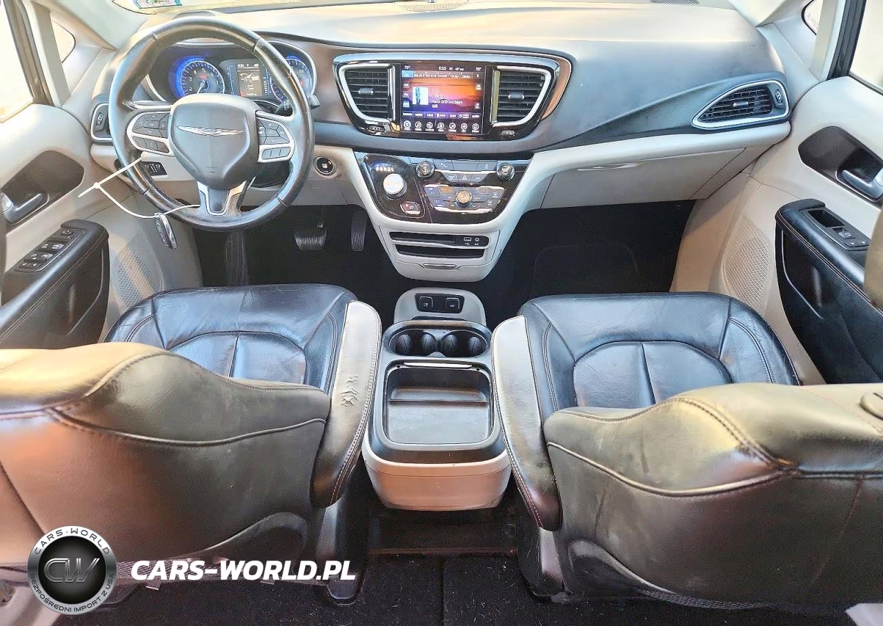 2017 Chrysler Pacifica Touring L VIN:2C4RC1BG1HR583288 - 8