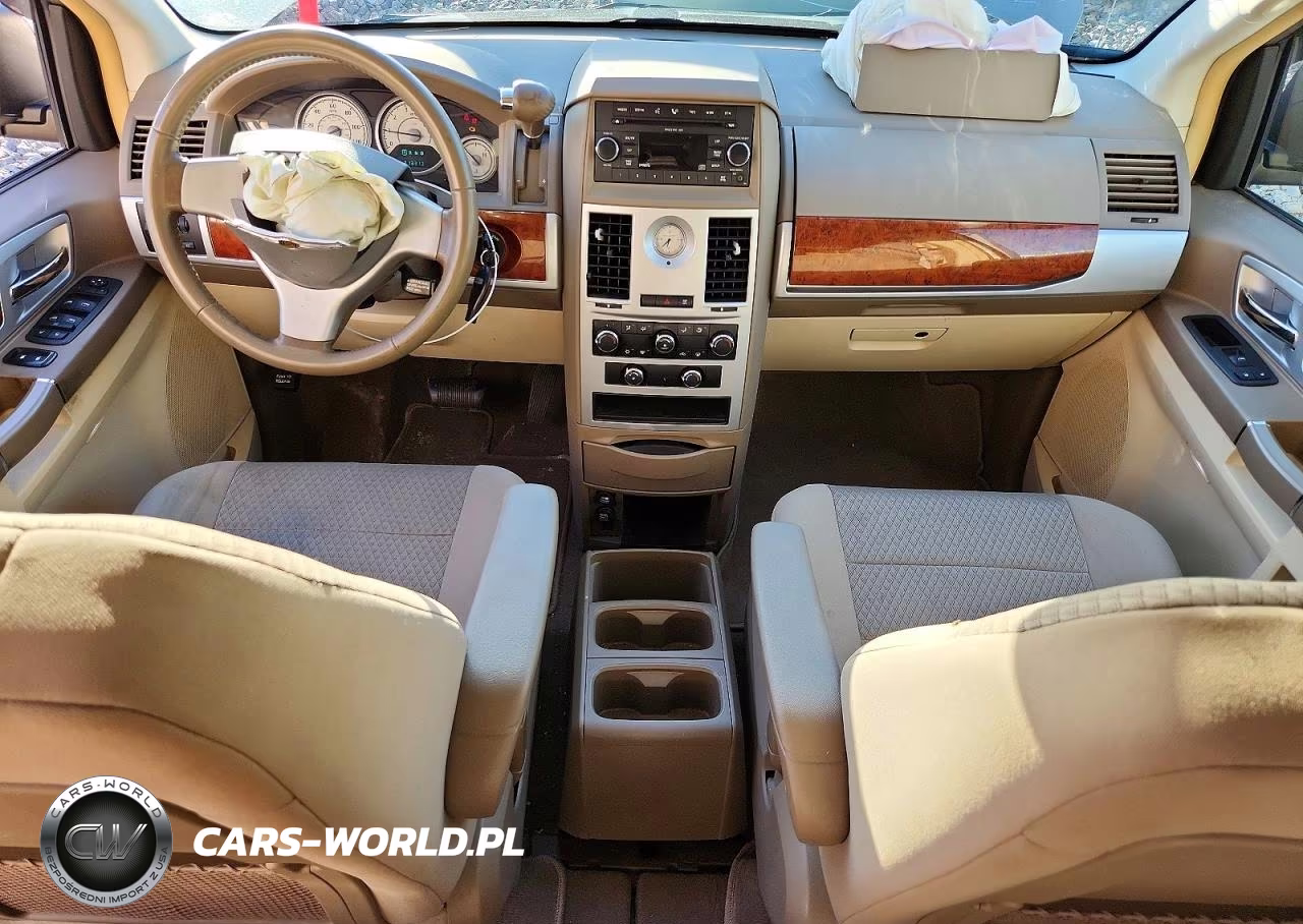 2009 Chrysler Town & Country Touring VIN:2A8HR541X9R528181 - 8