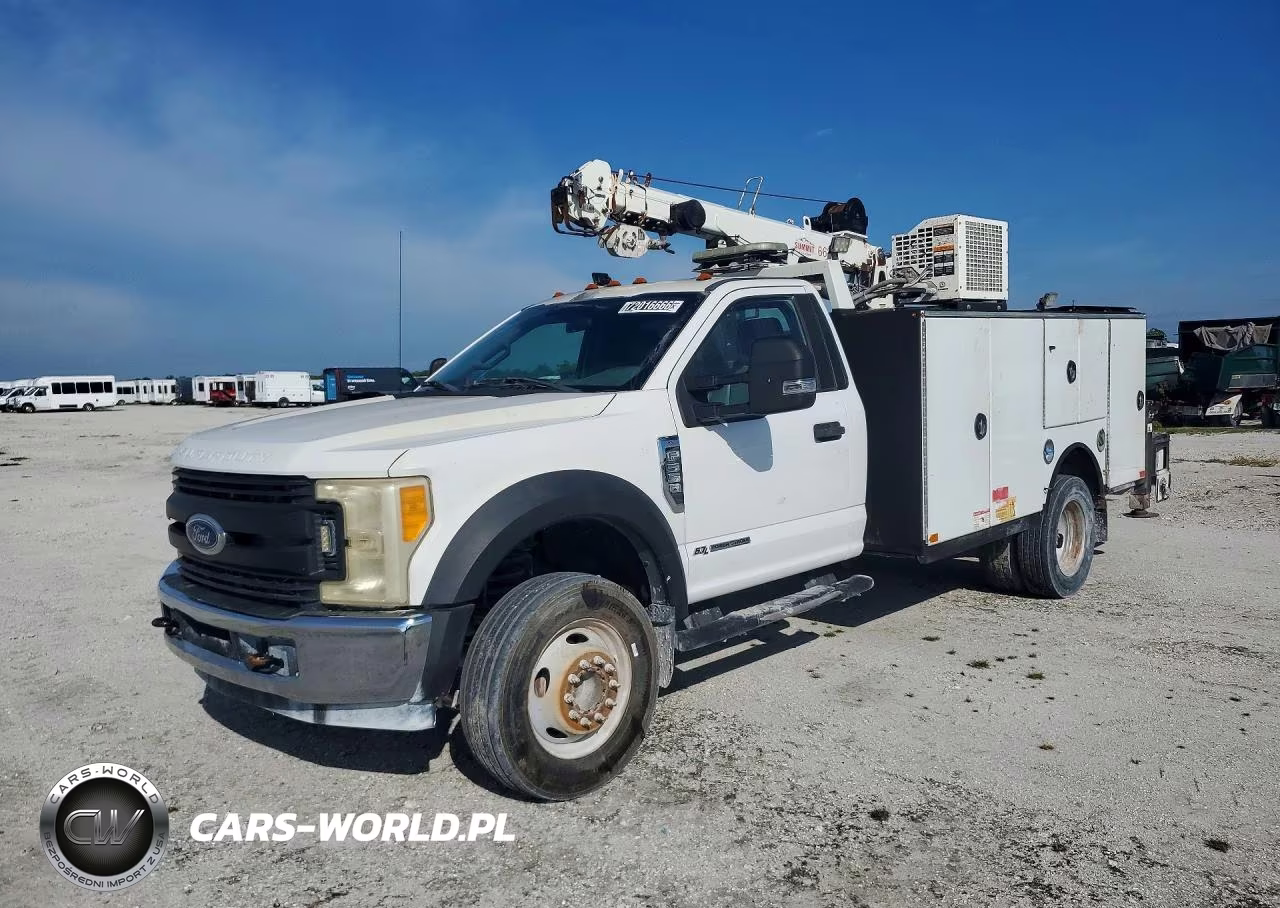 2017 Ford F550 Super Duty Utility - Service Truck VIN:1FDUF5GT9HDA04898 - 1