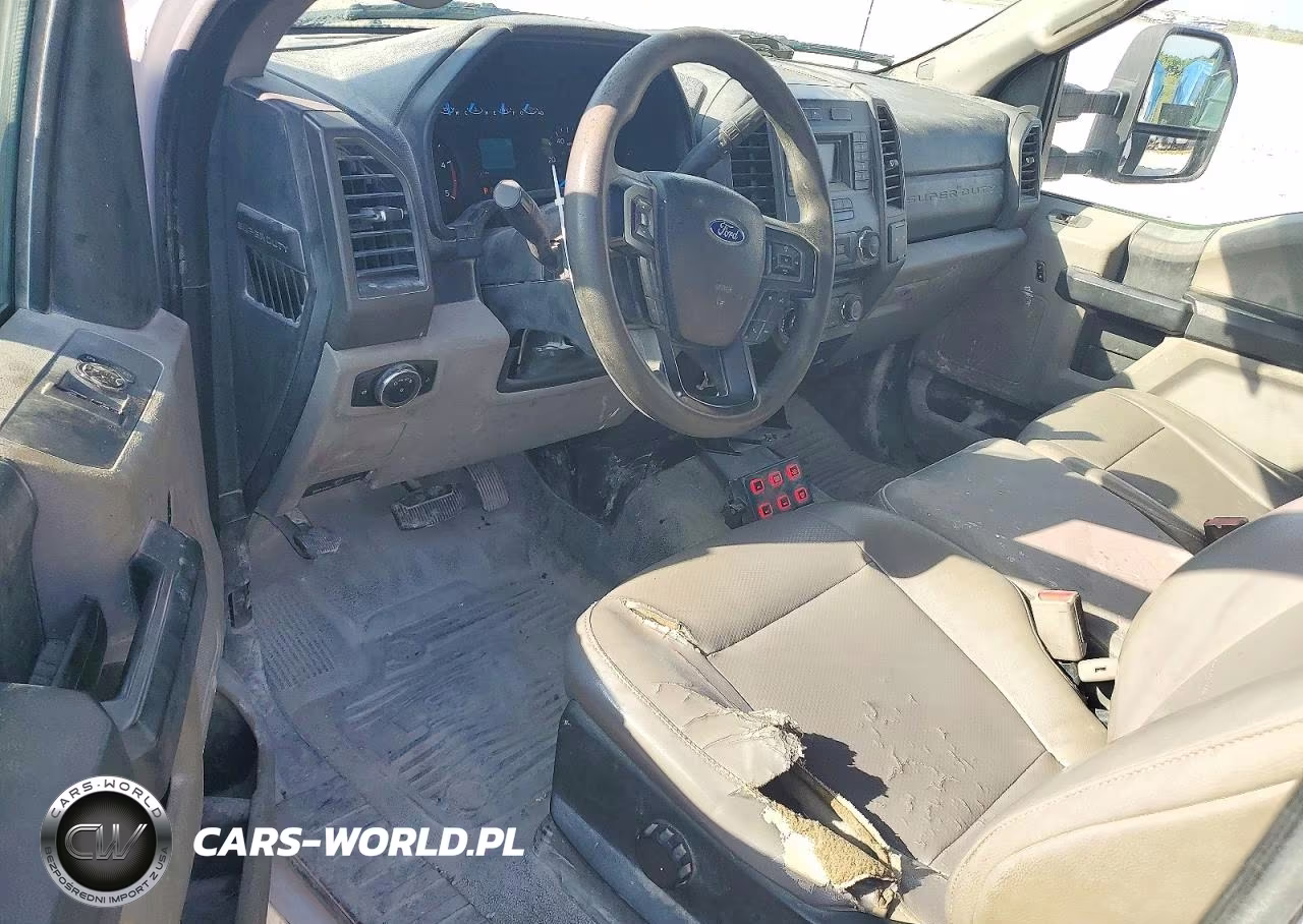 2017 Ford F550 Super Duty Utility - Service Truck VIN:1FDUF5GT9HDA04898 - 8