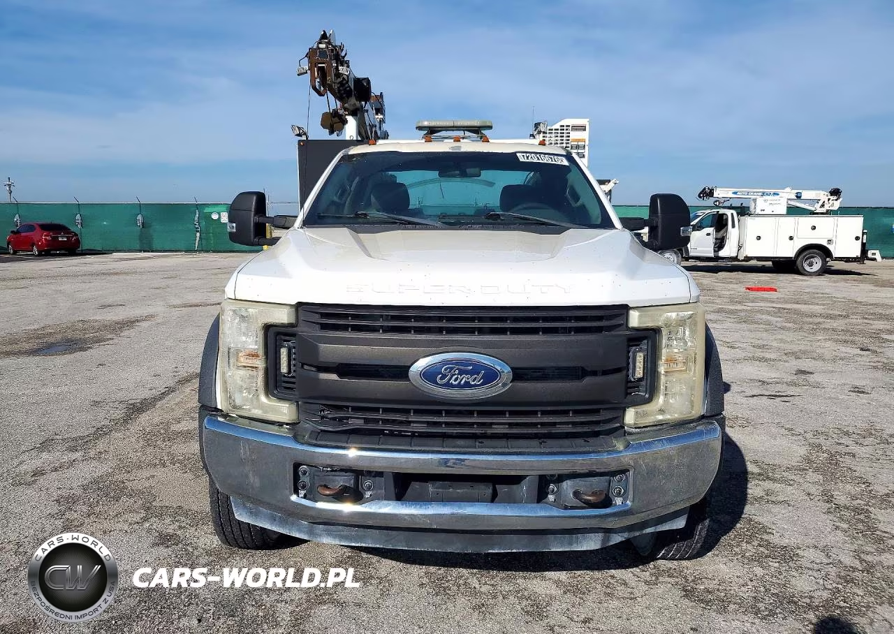 2017 Ford F550 Super Duty Utility - Service Truck VIN:1FDUF5GT0HDA04899 - 5