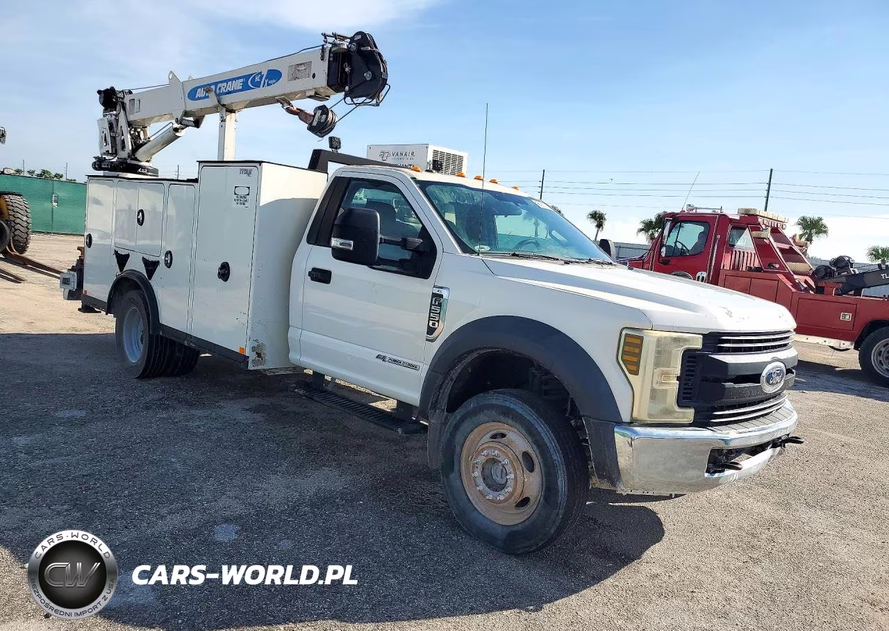 2019 Ford F550 Super Duty Utility - Service Truck VIN:1FDUF5HT5KEC46393 - 4