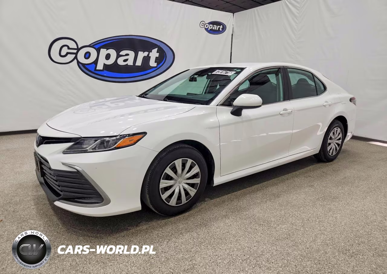 2023 Toyota Camry Hybrid Le