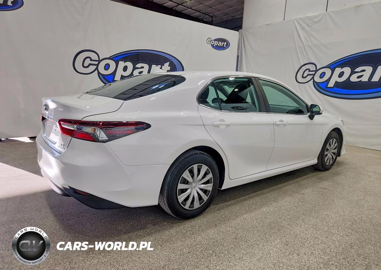 2023 Toyota Camry Hybrid Le VIN:4T1C31AKXPU055211 - 3