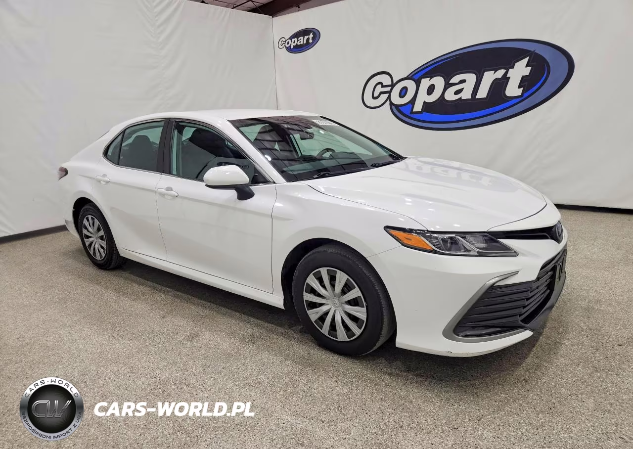 2023 Toyota Camry Hybrid Le VIN:4T1C31AKXPU055211 - 4