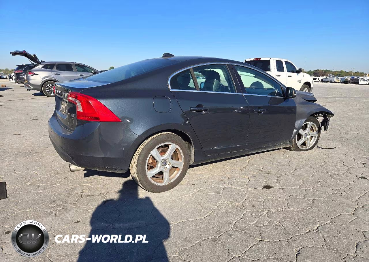 2013 Volvo S60 T5 VIN:YV1612FS1D1212718 - 3