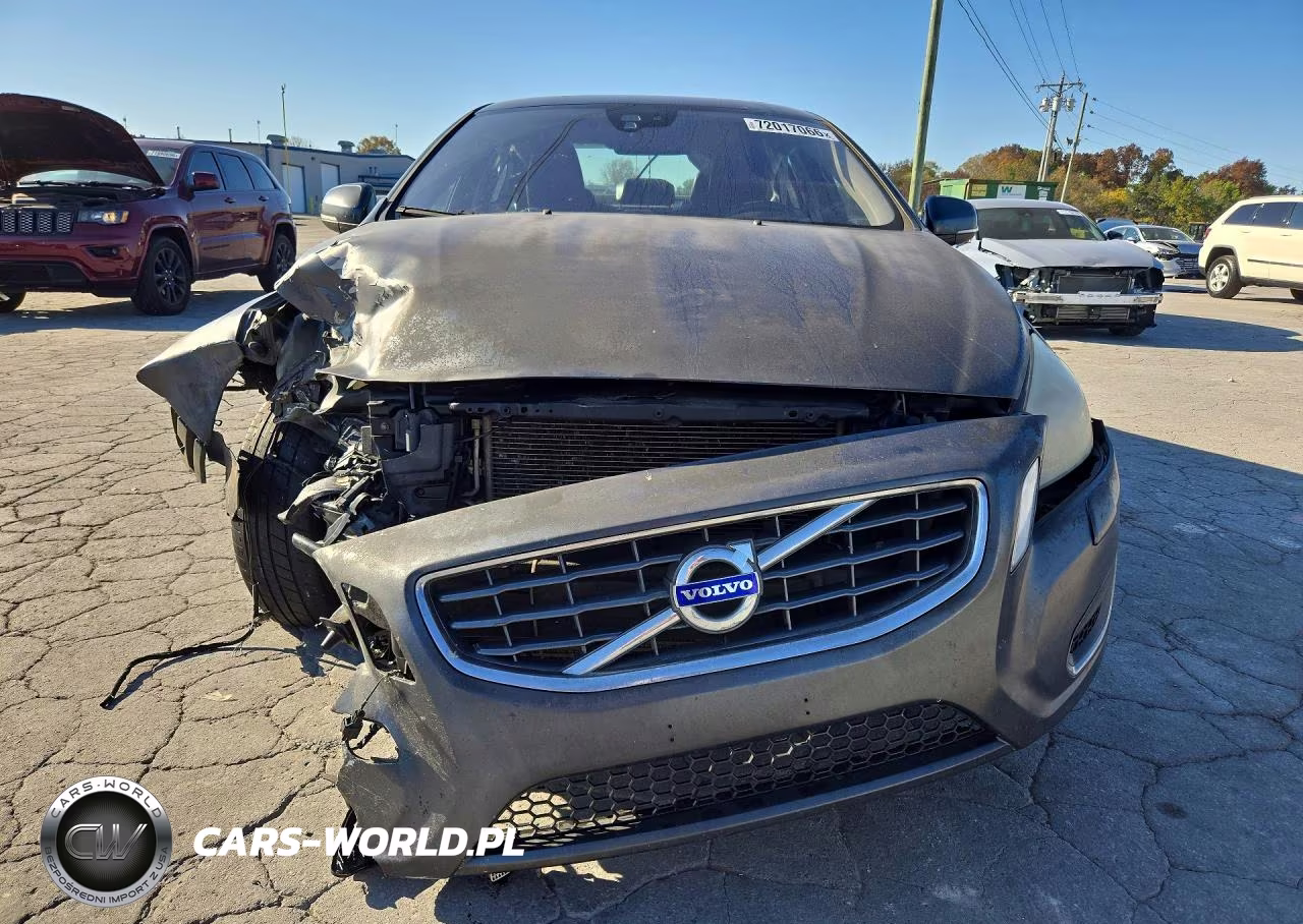 2013 Volvo S60 T5 VIN:YV1612FS1D1212718 - 5