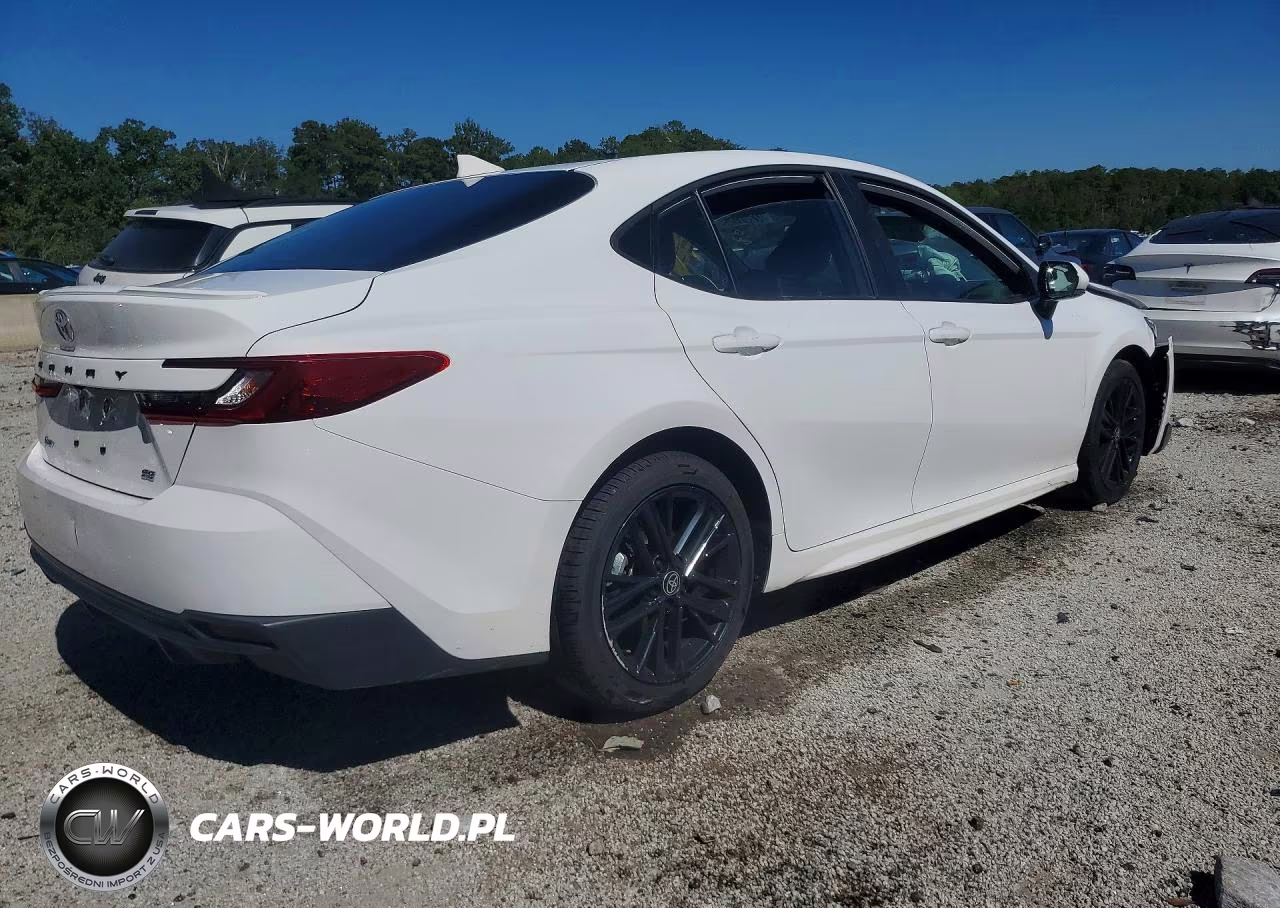 2025 Toyota Camry Se VIN:4T1DAACK6SU143270 - 3