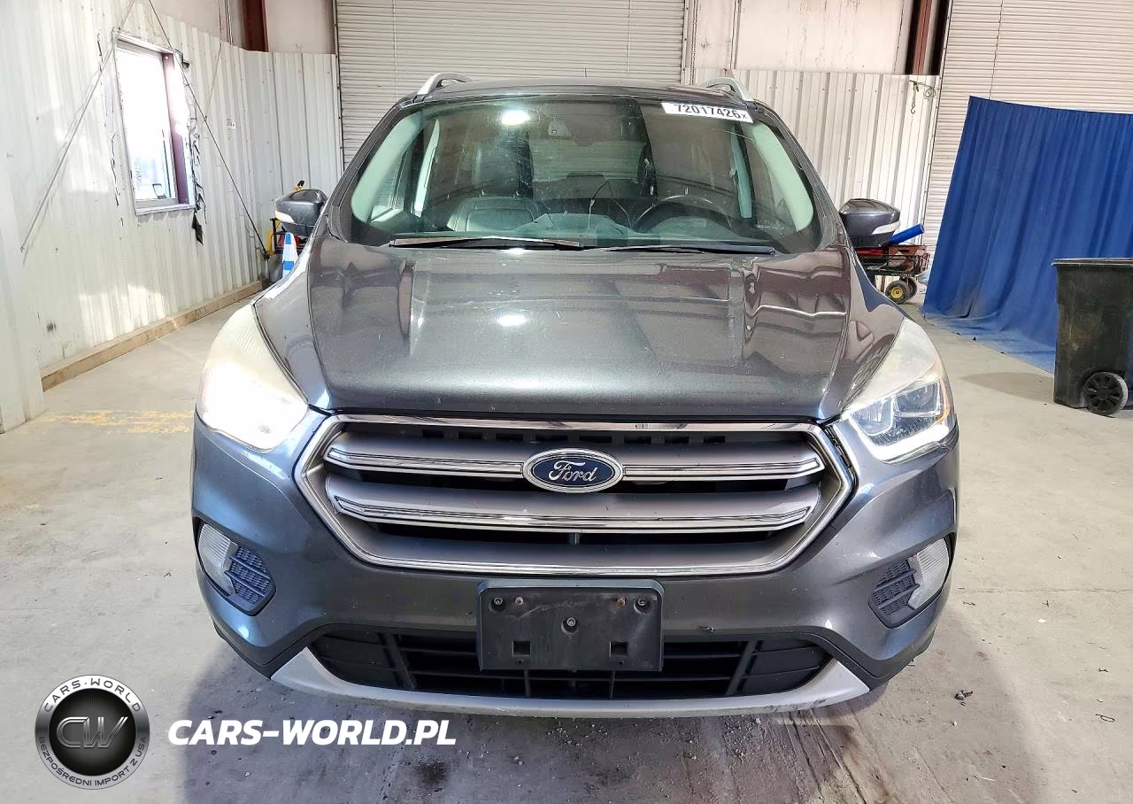 2017 Ford Escape Titanium VIN:1FMCU9J99HUA95953 - 5