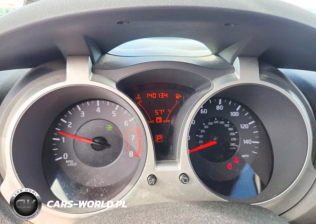 2011 Nissan Juke S VIN:JN8AF5MV7BT005143 - 9