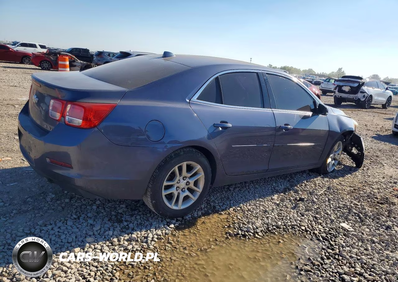 2013 Chevrolet Malibu 1Lt VIN:1G11C5SA3DF320097 - 3