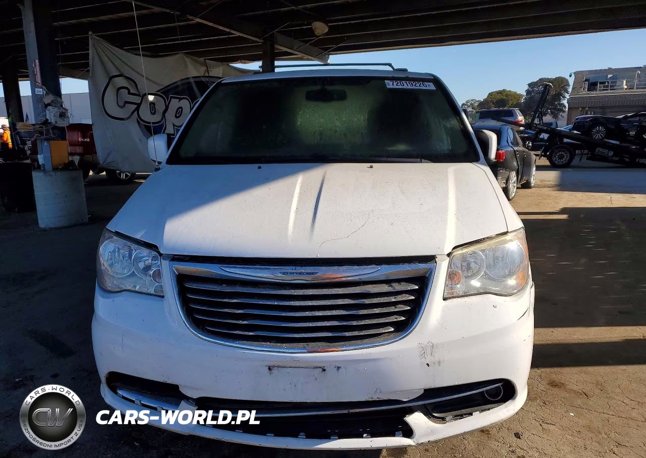 2014 Chrysler Town & Country Touring VIN:2C4RC1BG0ER293667 - 5