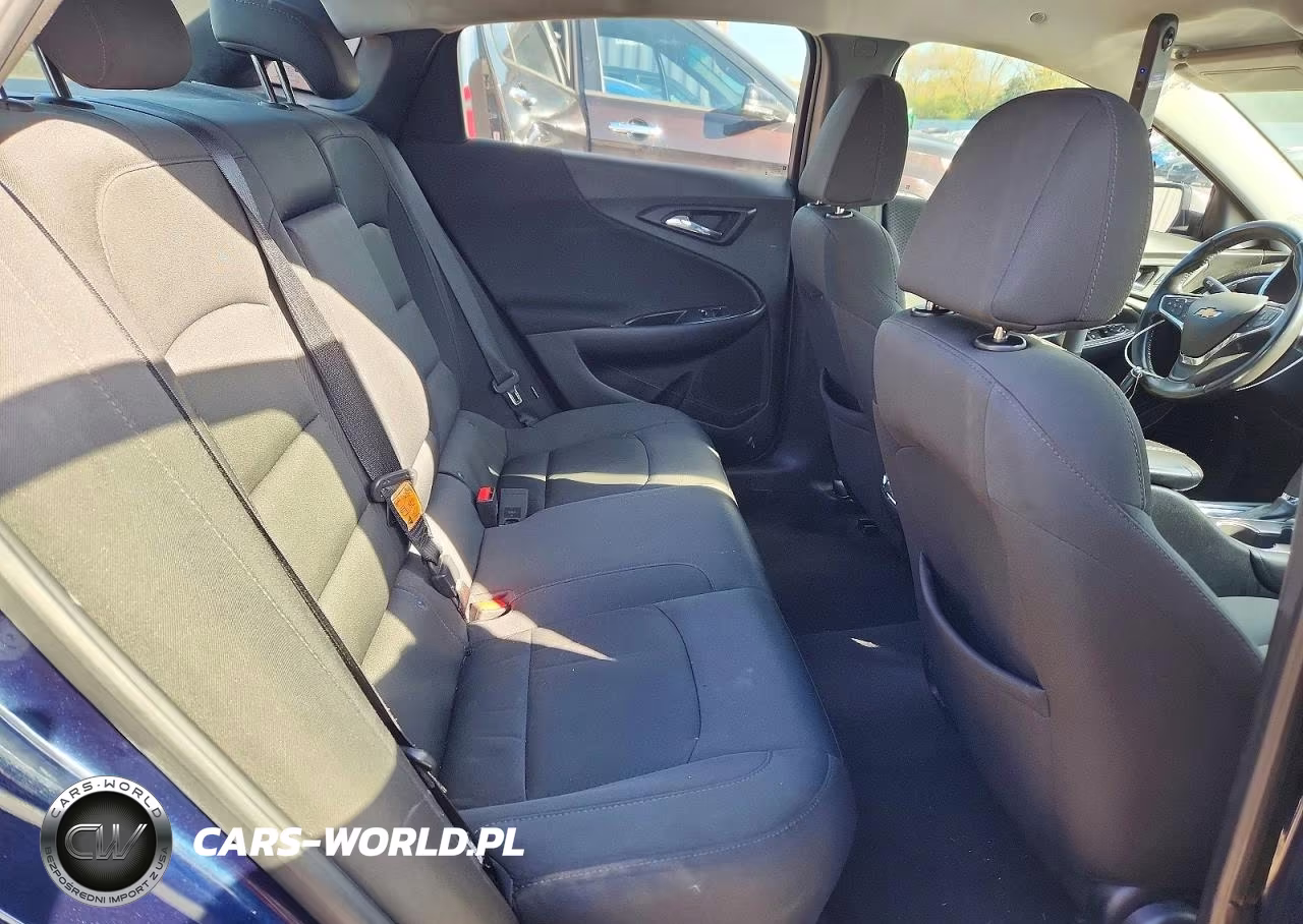 2017 Chevrolet Malibu Lt VIN:1G1ZE5ST6HF126183 - 10