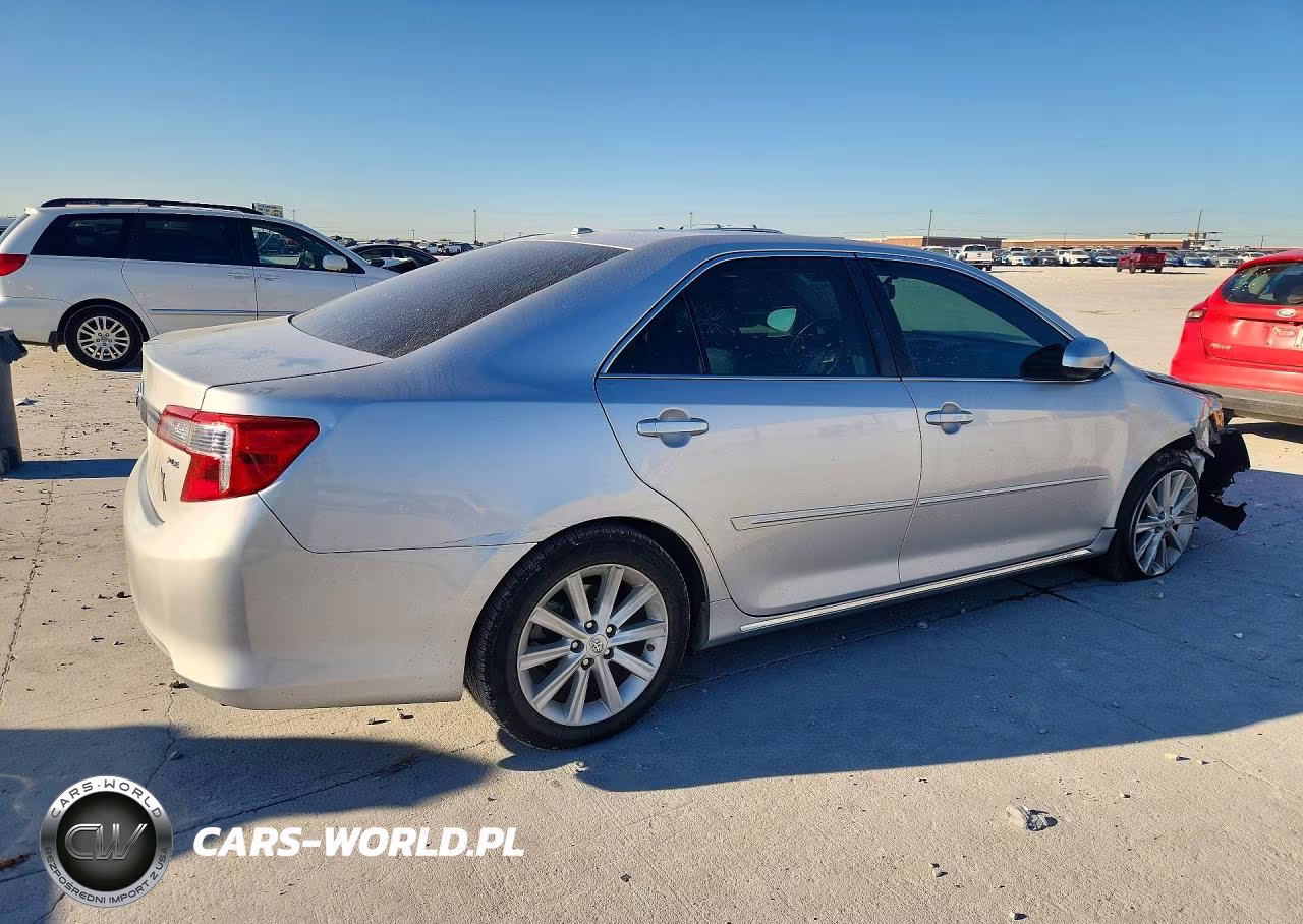 2014 Toyota Camry Xle VIN:4T1BF1FK1EU857848 - 3