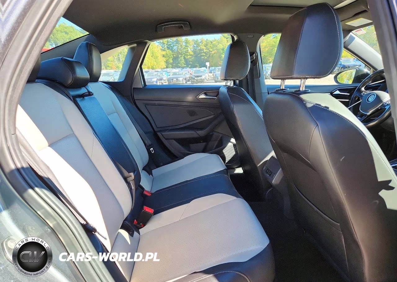 2020 Volkswagen Jetta S VIN:3VWCB7BU7LM053597 - 10