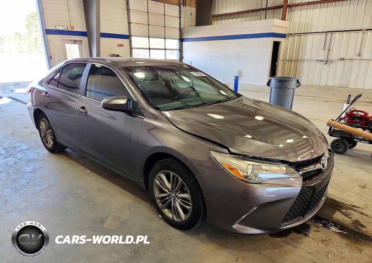2016 Toyota Camry Se VIN:4T1BF1FK5GU596193 - 4