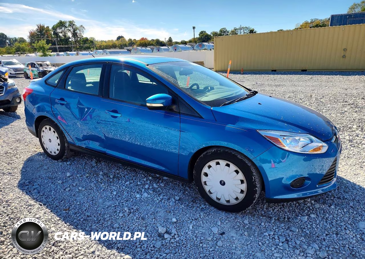 2013 Ford Focus Se VIN:1FADP3F27DL295535 - 4