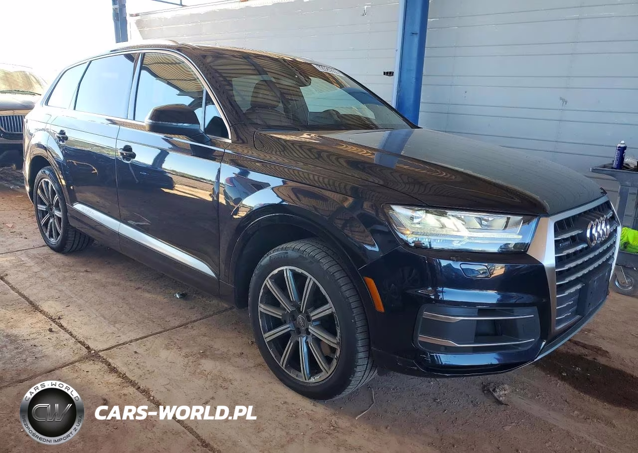 2017 Audi Q7 Premium Plus VIN:WA1LAAF76HD009708 - 4
