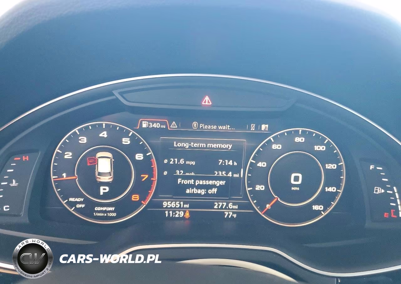 2017 Audi Q7 Premium Plus VIN:WA1LAAF76HD009708 - 9
