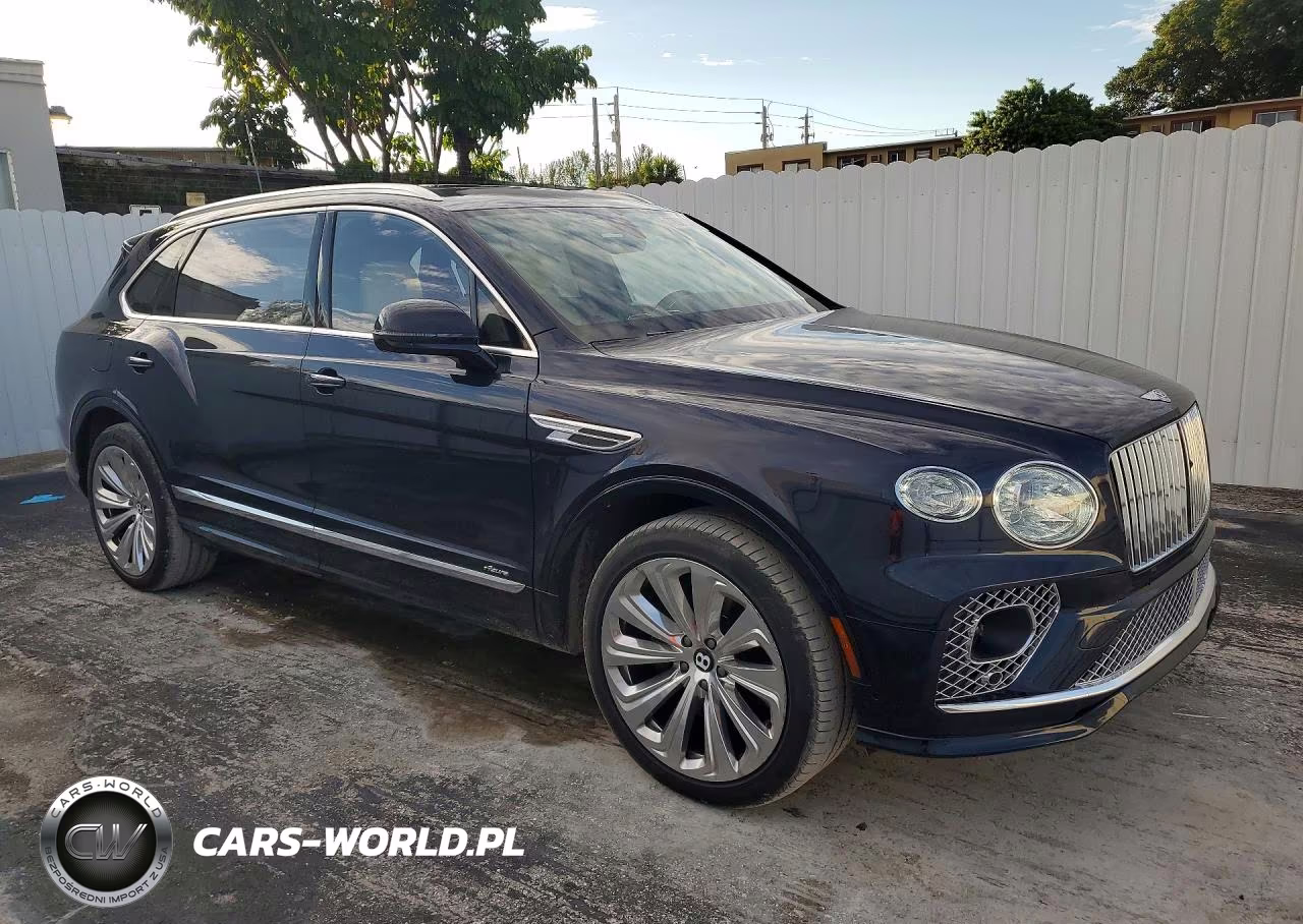 2023 Bentley Bentayga VIN:SJAHT2ZV3PC017079 - 4