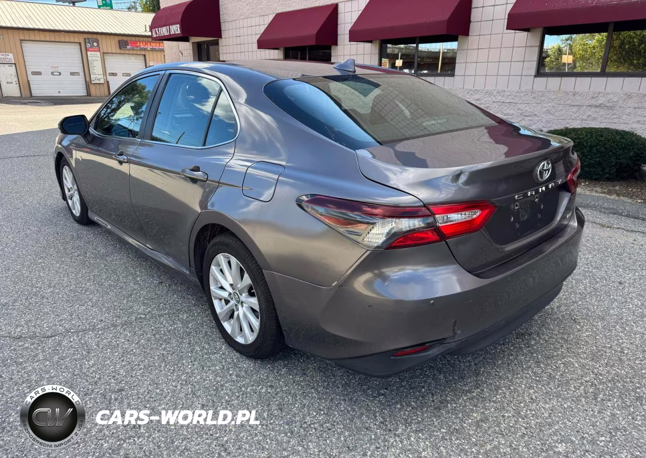 2019 Toyota Camry Le VIN:4T1B11HK7KU268200 - 3