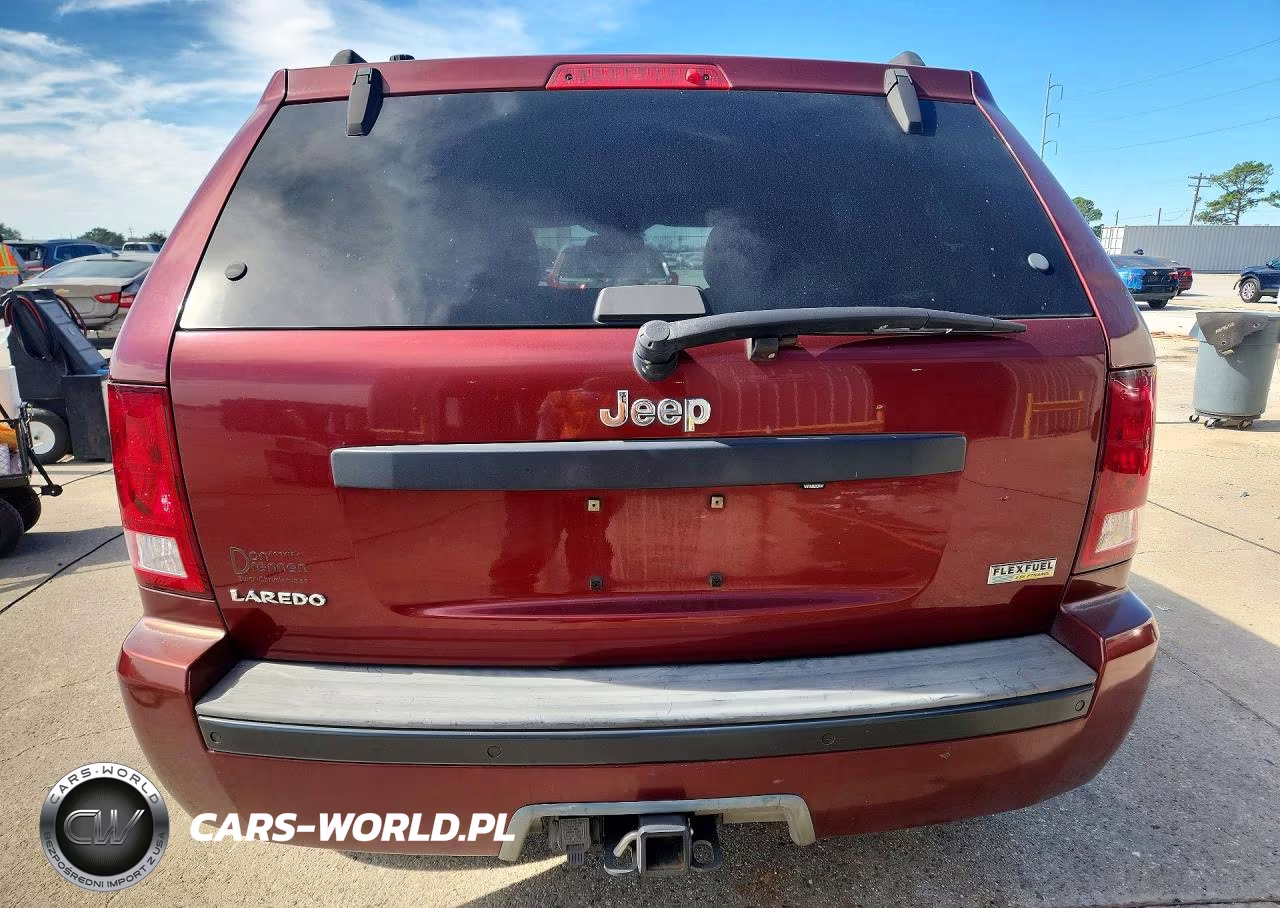 2007 Jeep Grand Cherokee Laredo VIN:1J8HS48P47C699320 - 6