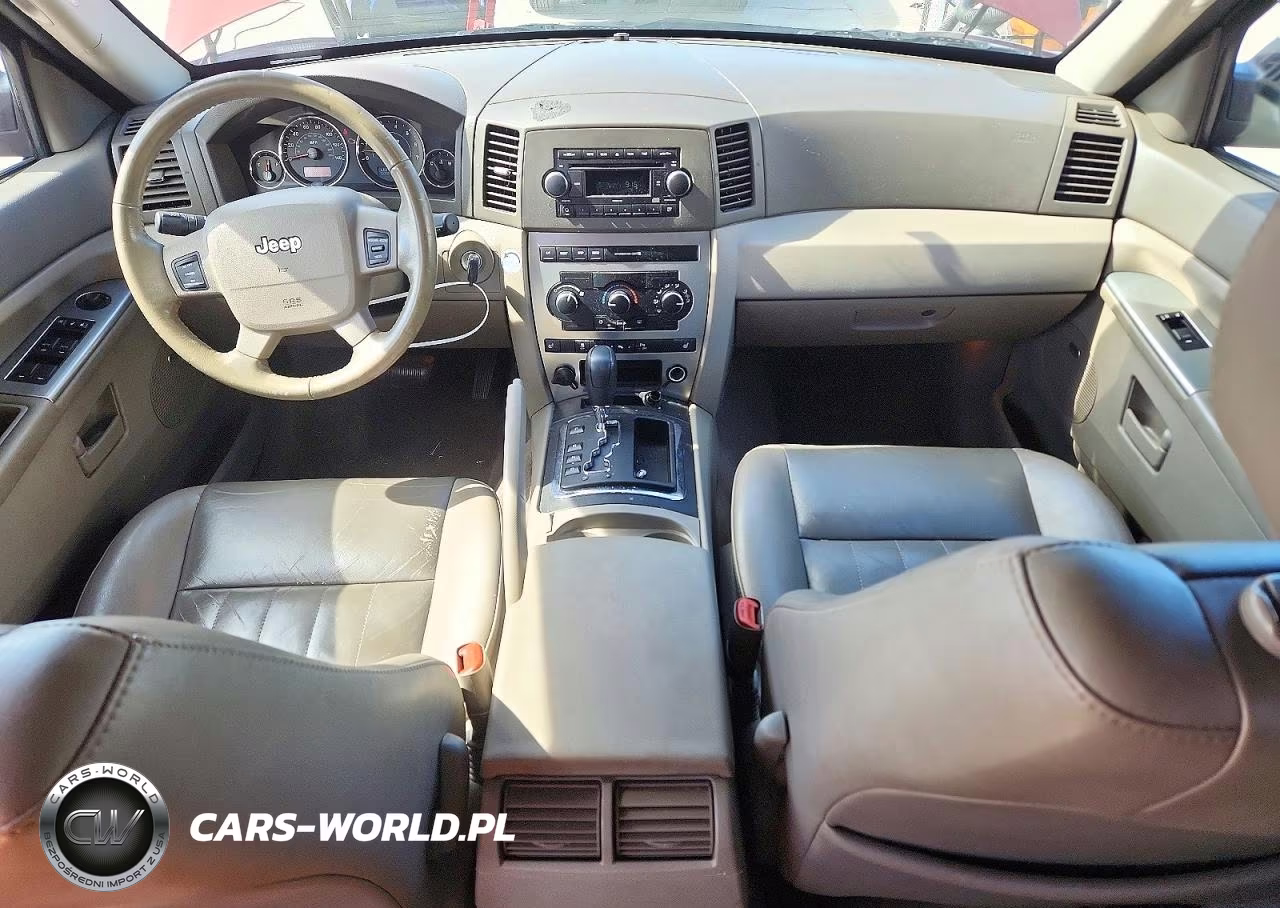 2007 Jeep Grand Cherokee Laredo VIN:1J8HS48P47C699320 - 8