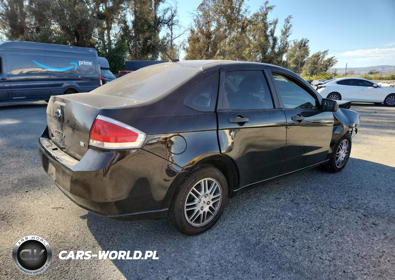 2010 Ford Focus Se VIN:1FAHP3FN4AW201679 - 3