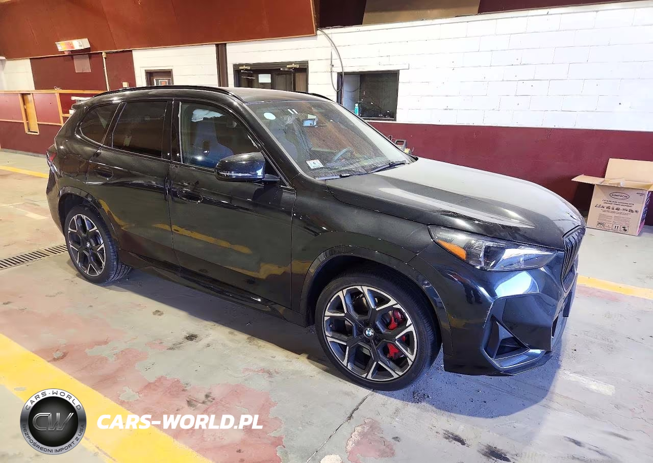 2026 BMW X1 M35I VIN:WBX13EF08T5666226 - 4
