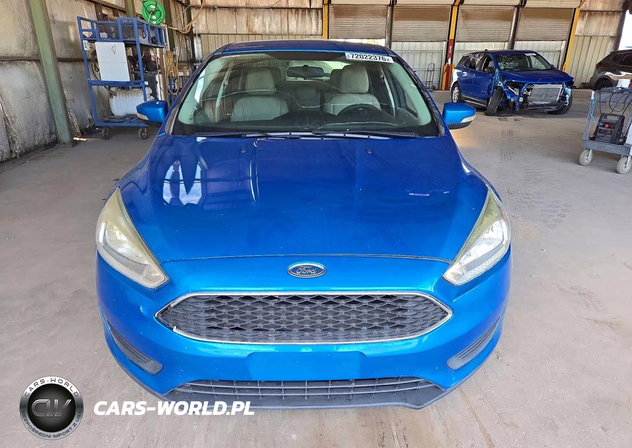 2016 Ford Focus Se VIN:1FADP3F21GL395893 - 5