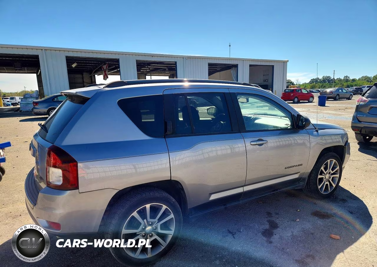 2016 Jeep Compass Sport VIN:1C4NJCBA1GD732666 - 3